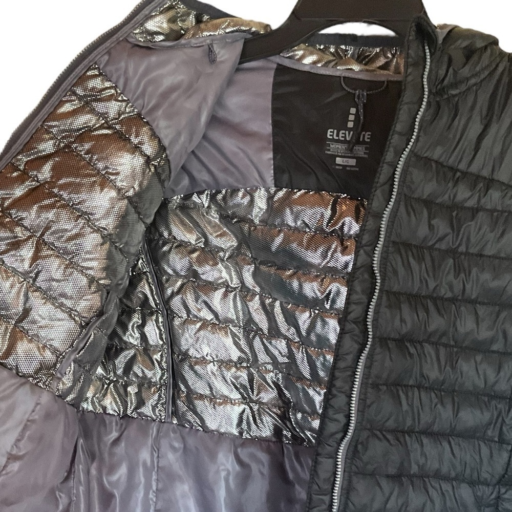 Elevate Black Silverton Packable Insulated Hooded Jacket - Picture 7 of 8